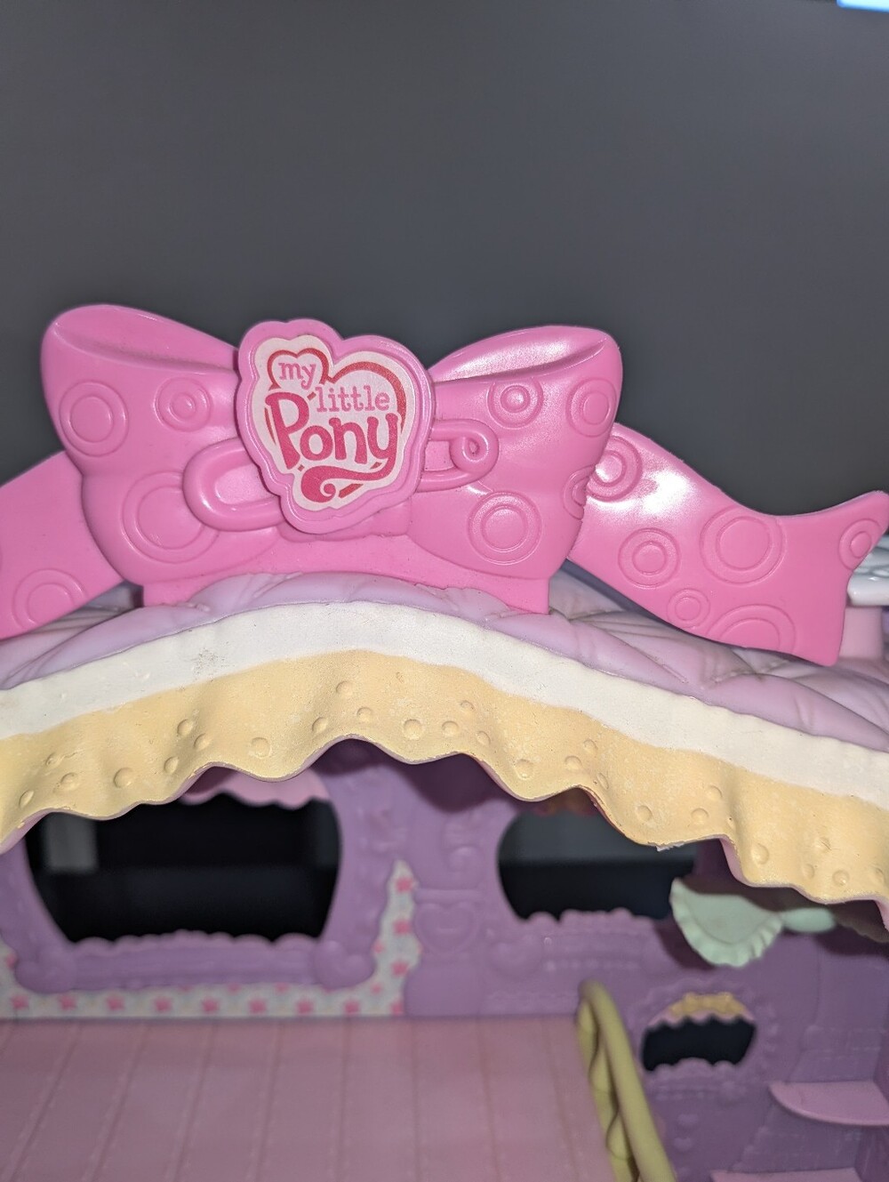 My Little Pony Newborn Cuties Pinkie Pies Playhouse (Hasbro 2008). - Picture 2 of 9
